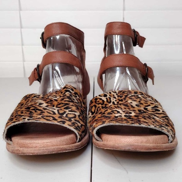 Anthropologie Gee WaWa Boho Calf Hair Leopard Print Gladiator Ankle Sandals - Picture 6 of 16